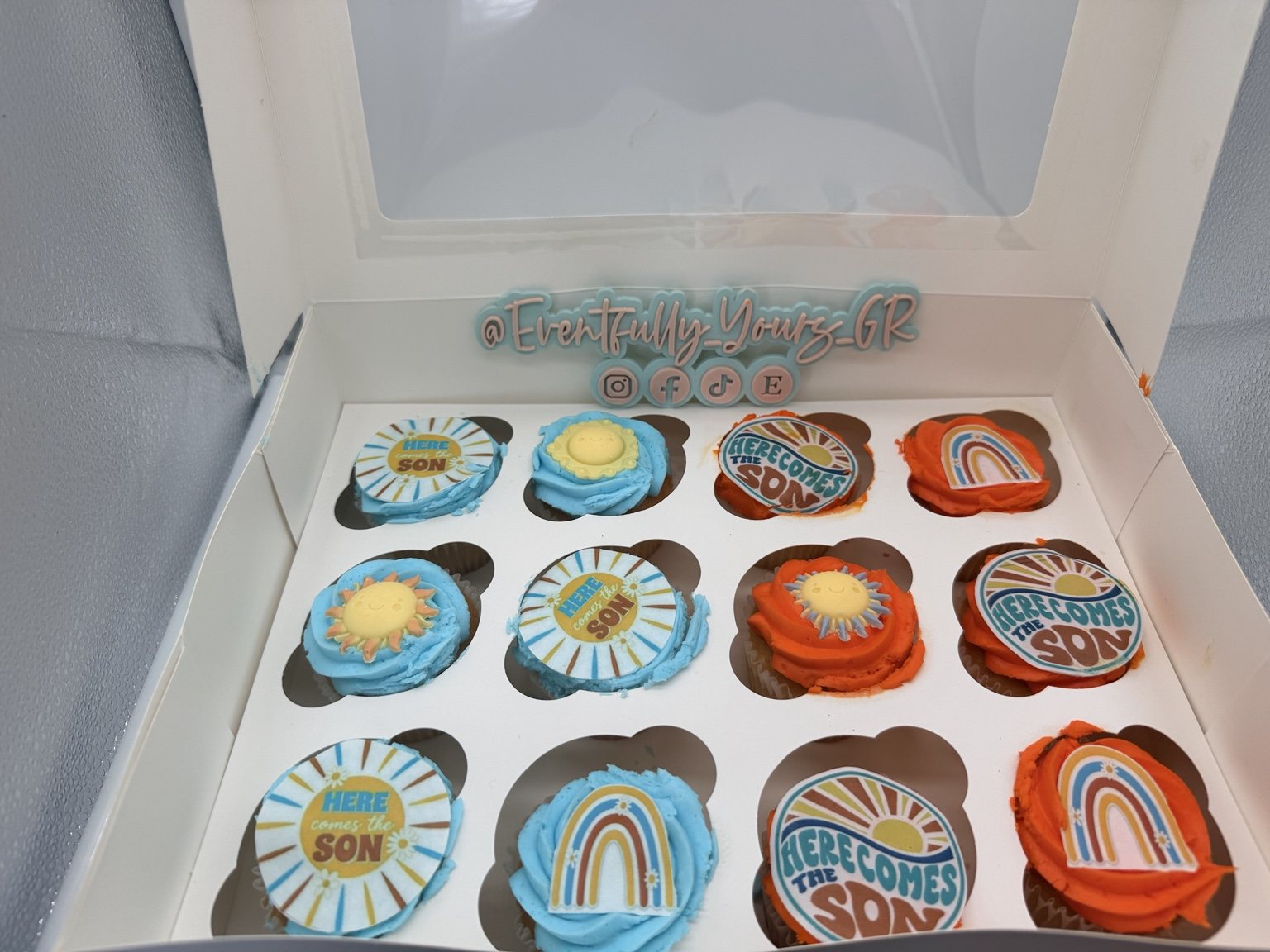 Baby shower custom treats
